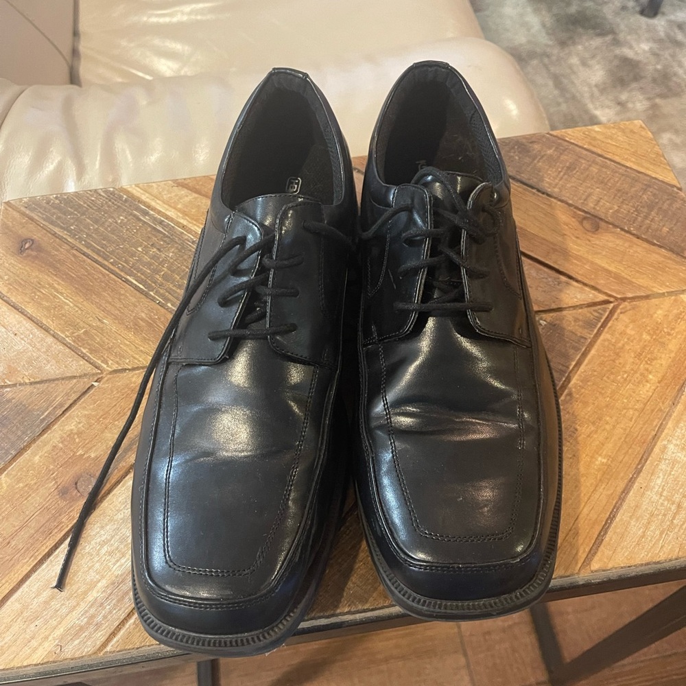 Classic Black Men's Dress Shoes